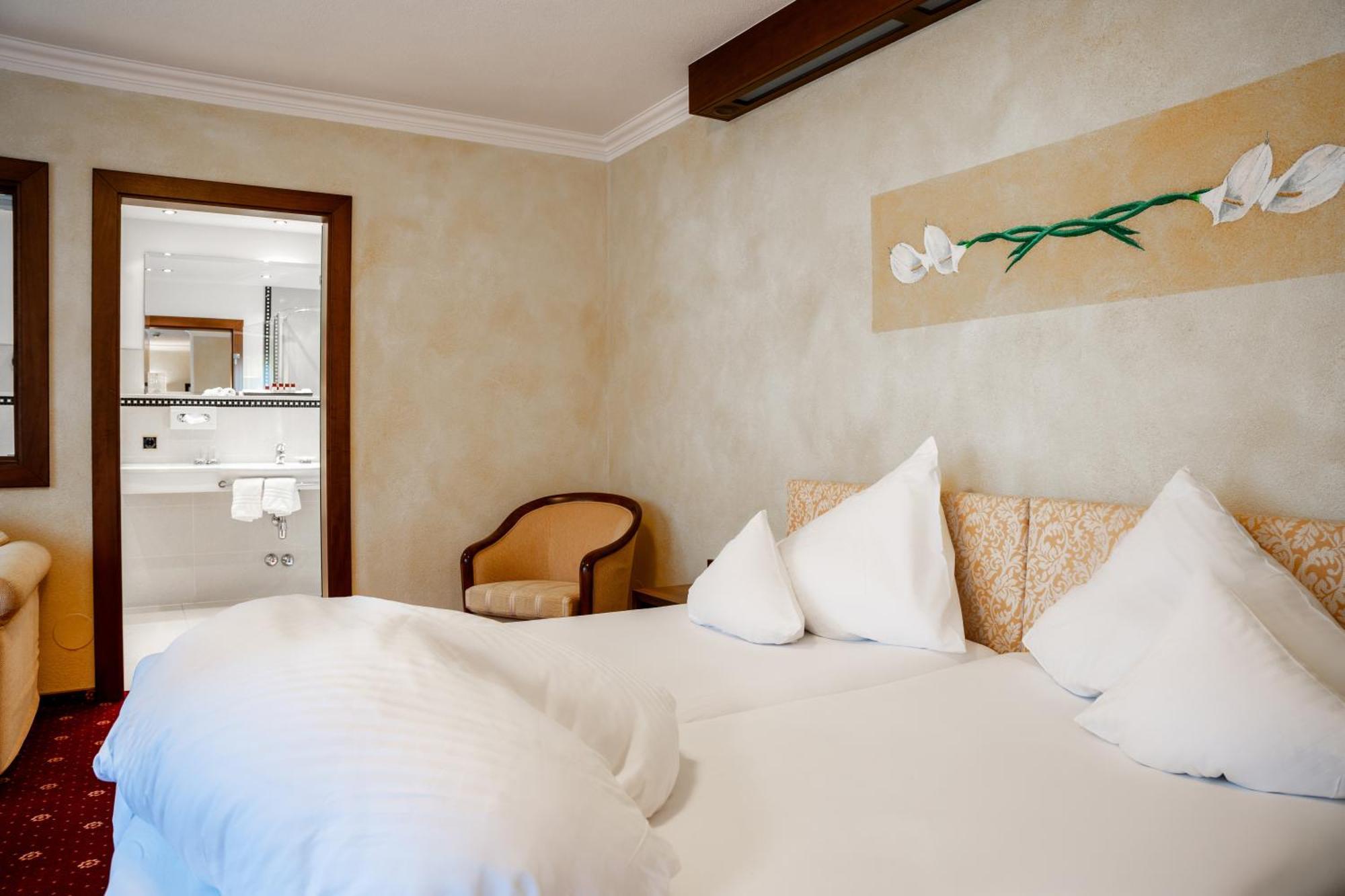 Hotel Maria Theresia Mayrhofen Zewnętrze zdjęcie